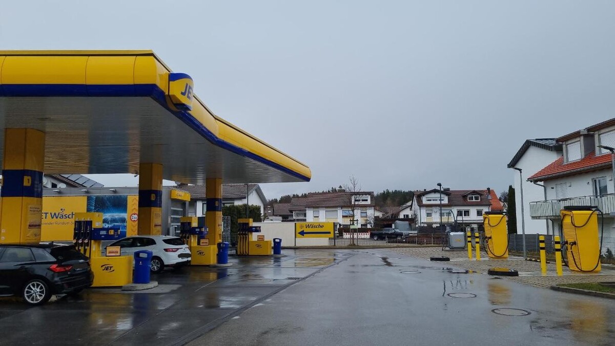 Bilder JET Ladestation