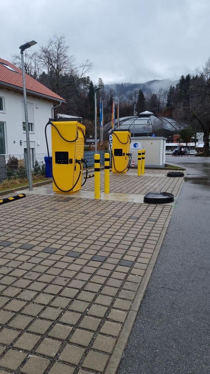 Bilder JET Ladestation