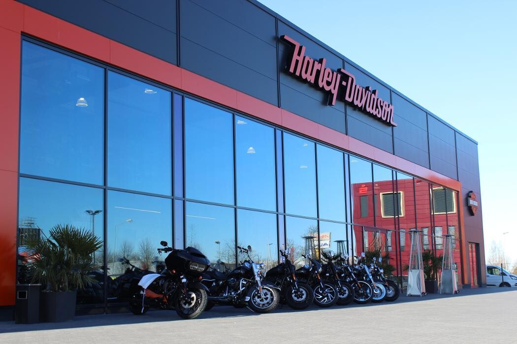 Bilder Harley-Davidson Händler Staalfabrik Rostock
