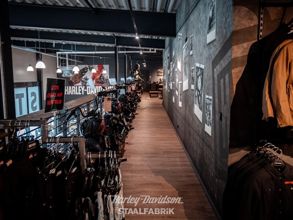 Bilder Harley-Davidson Händler Staalfabrik Rostock