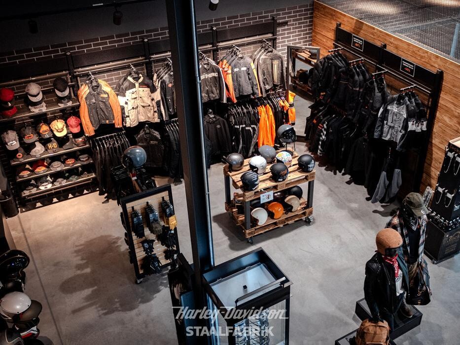 Bilder Harley-Davidson Händler Staalfabrik Rostock