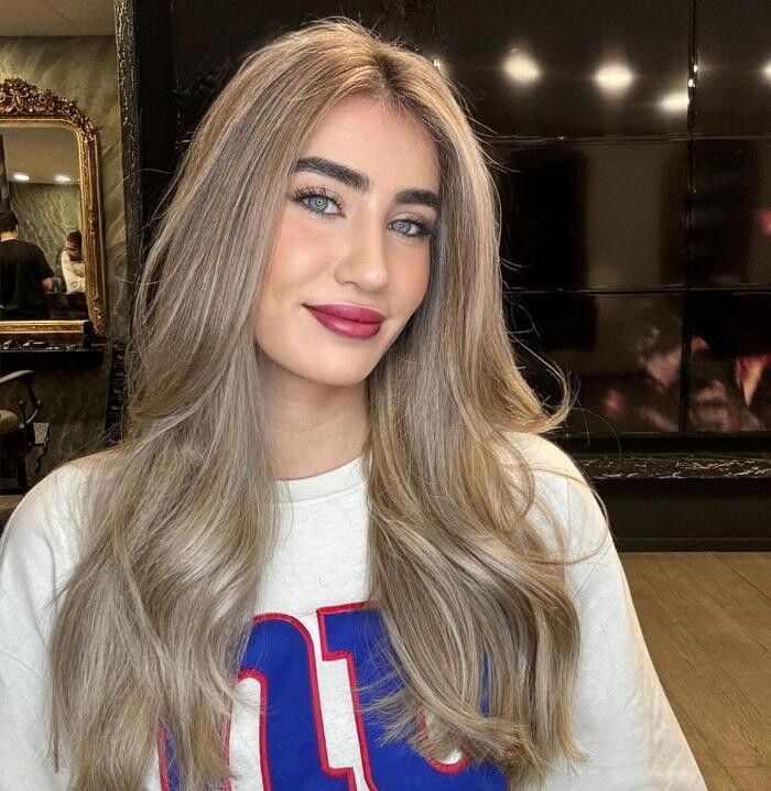 Bilder Chyna Cut Salon