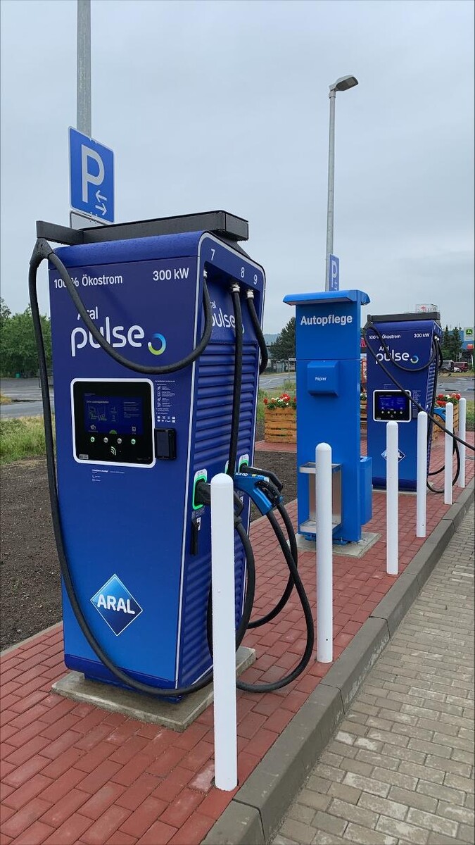 Bilder Aral pulse Ladestation