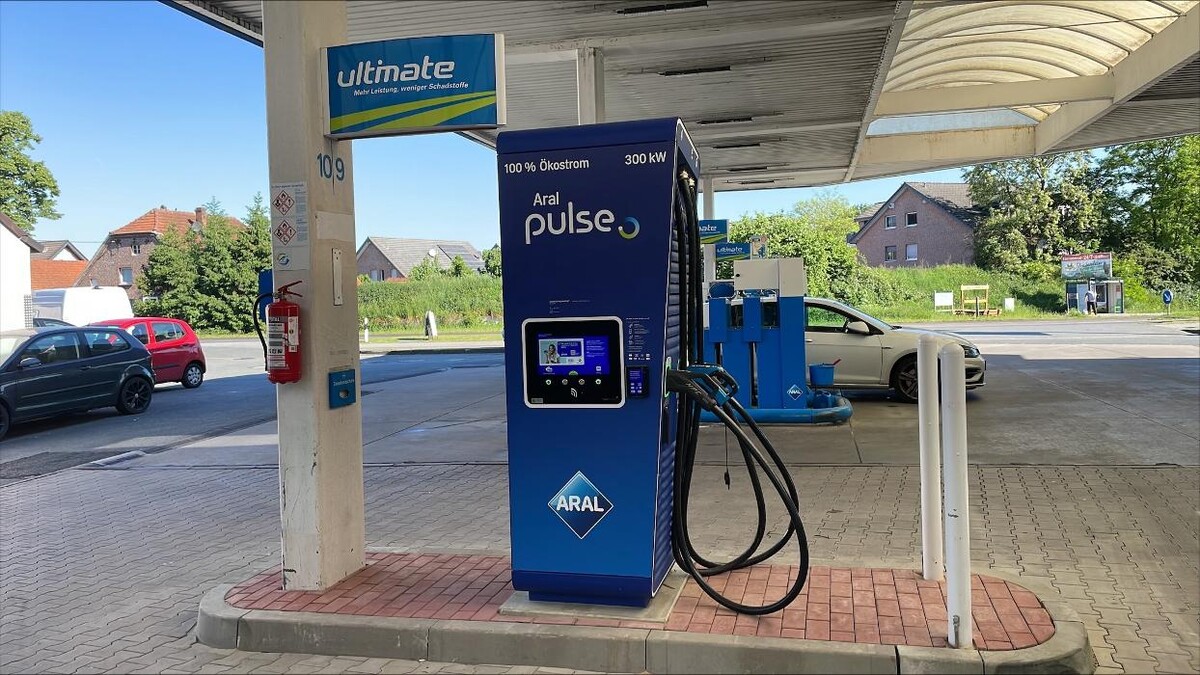 Bilder Aral pulse Ladestation
