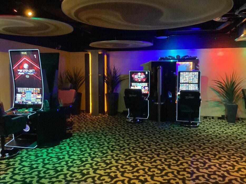 Bilder MERKUR SPIELHALLE Köln