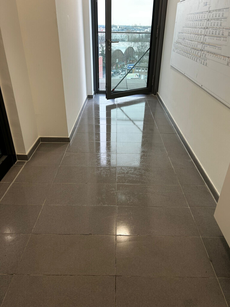 Bilder Hansa needs it