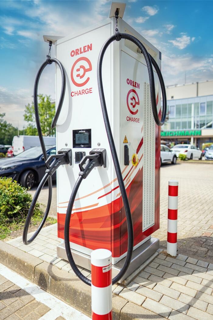 Bilder ORLEN CHARGE Ladestation