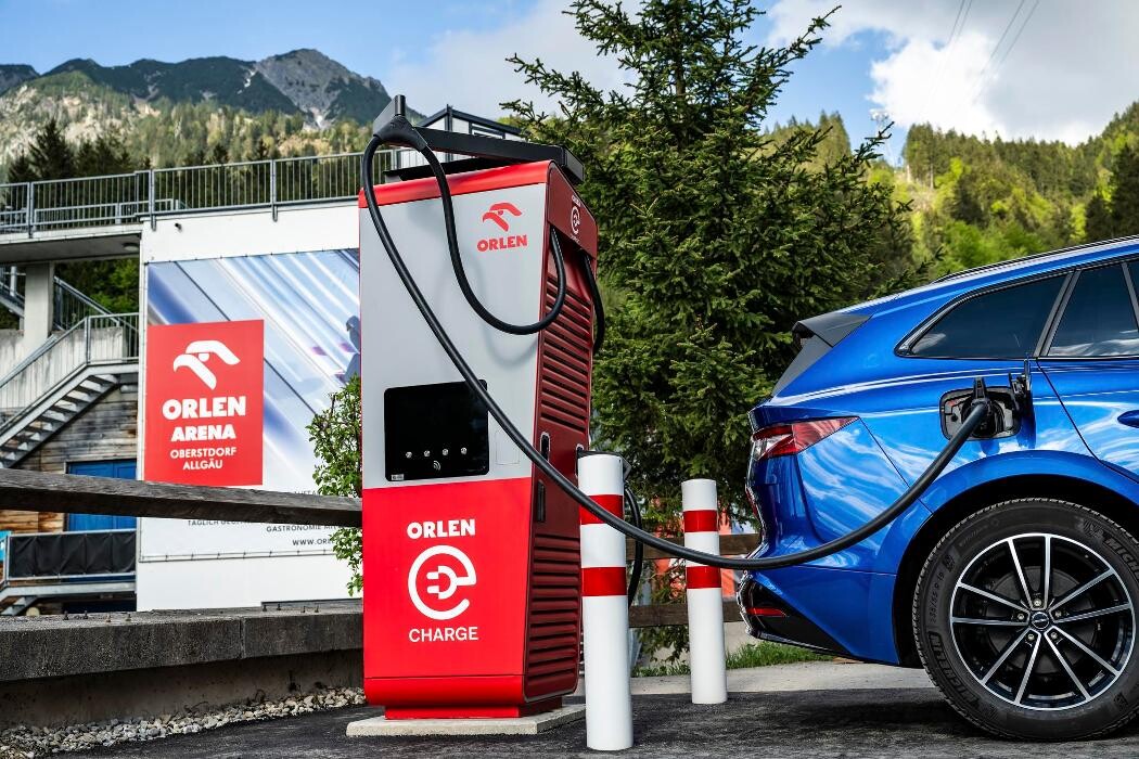 Bilder ORLEN CHARGE Ladestation
