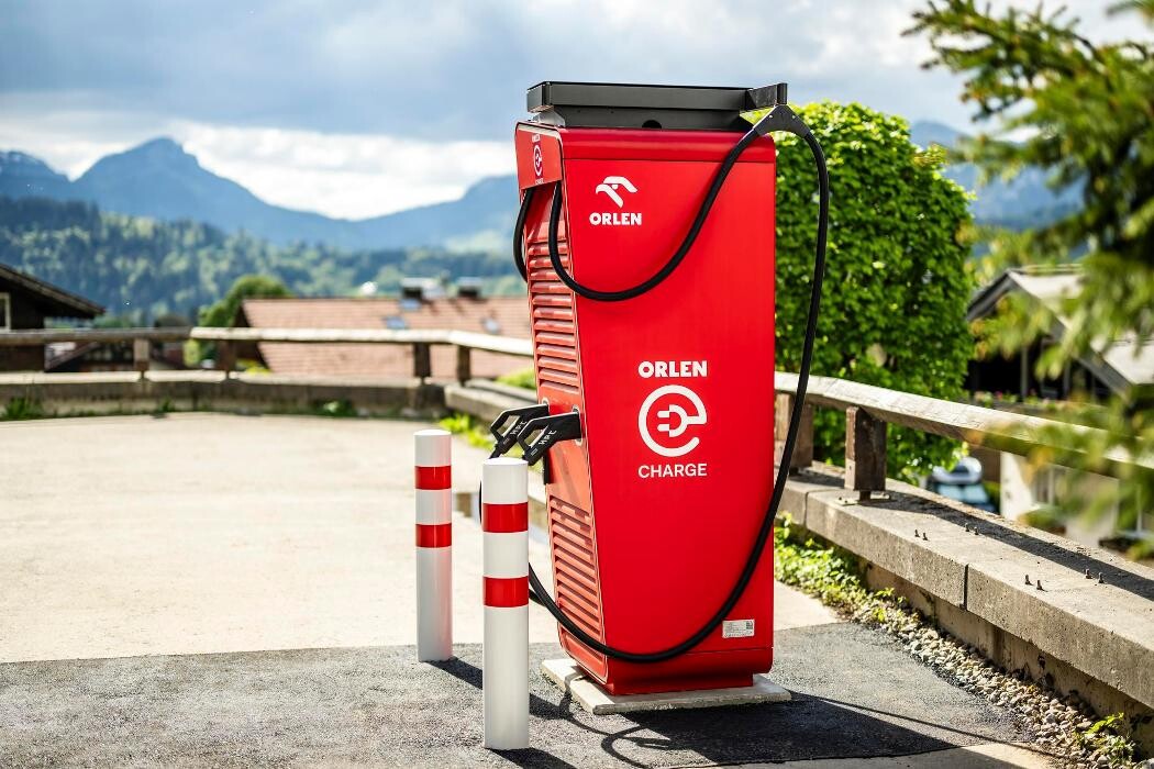 Bilder ORLEN CHARGE Ladestation