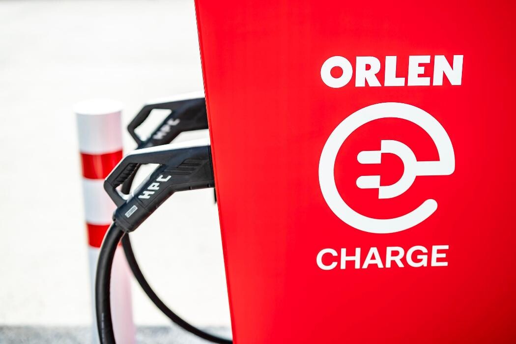 Bilder ORLEN CHARGE Ladestation