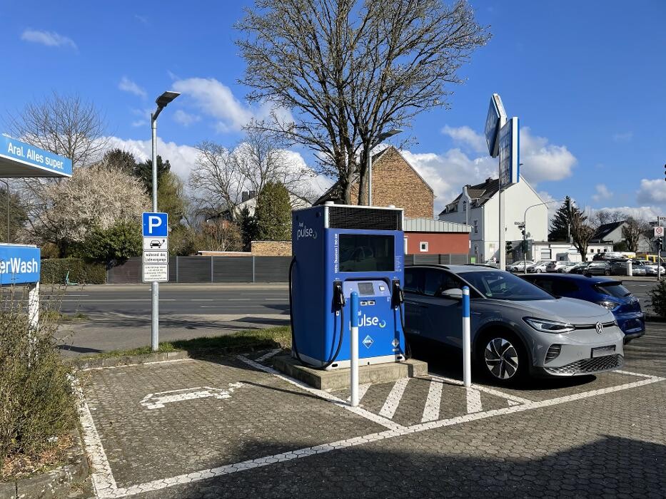 Bilder Aral pulse Ladestation