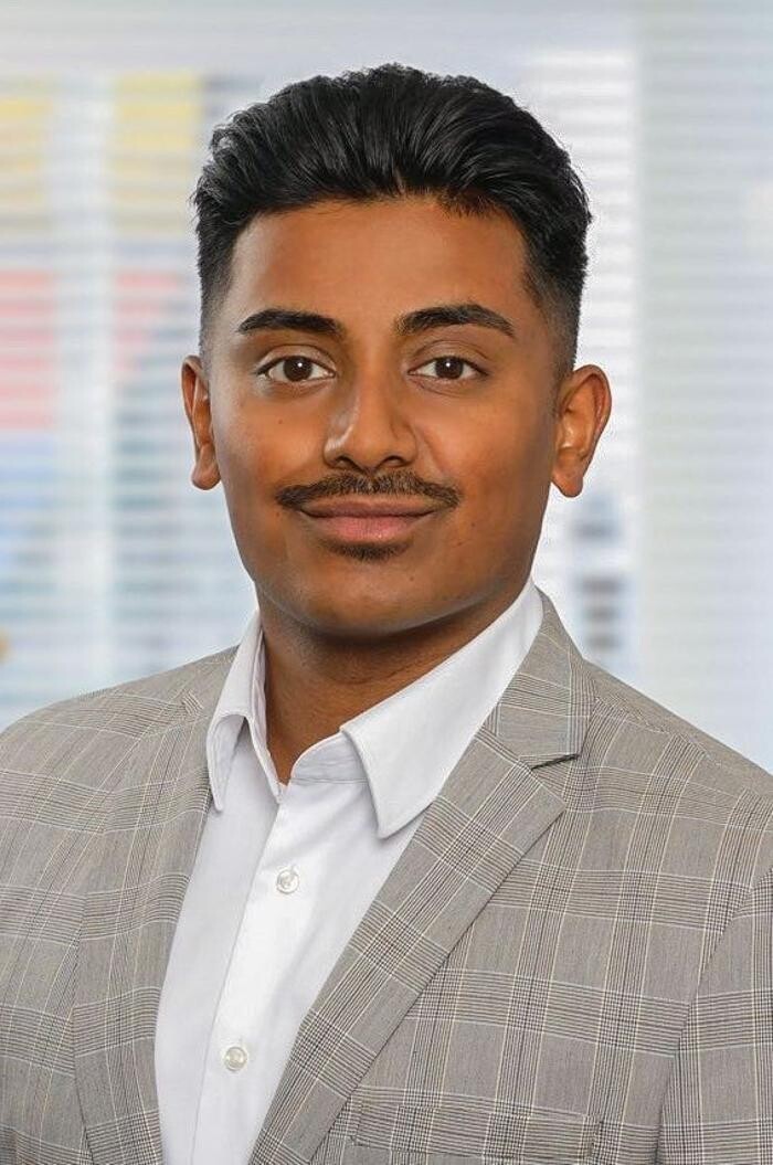 Bilder ERGO Versicherung Athavan Mahilruban