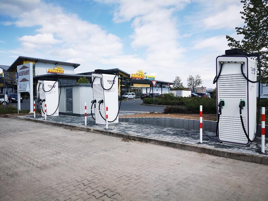 Bilder TEAG Mobil-Ladestation