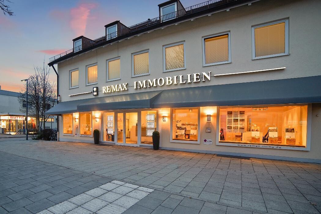 Bilder RE/MAX Living Immobilien