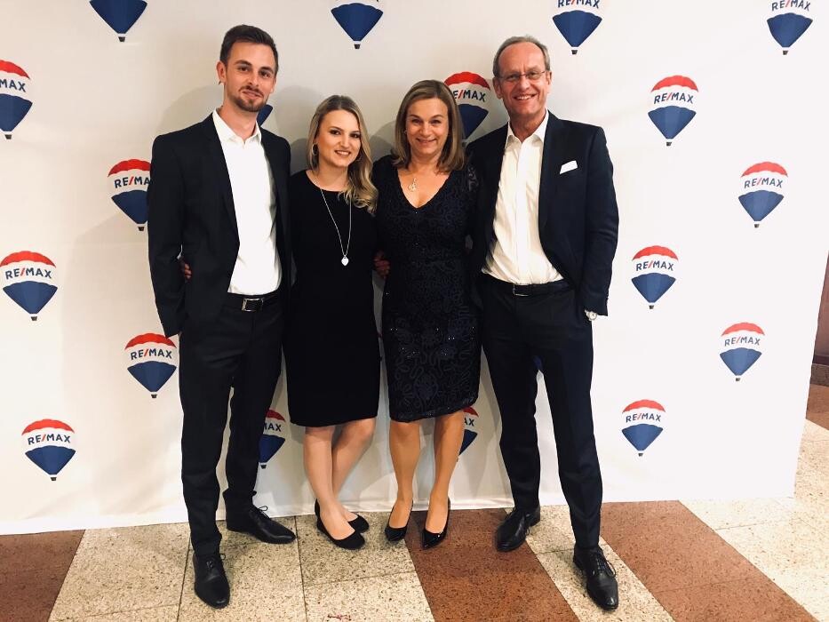 Bilder RE/MAX Living Immobilien