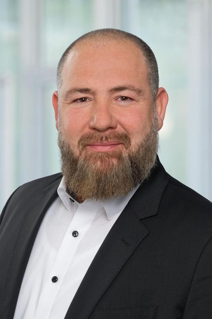 Bilder ERGO Versicherung Erkan Özdemir