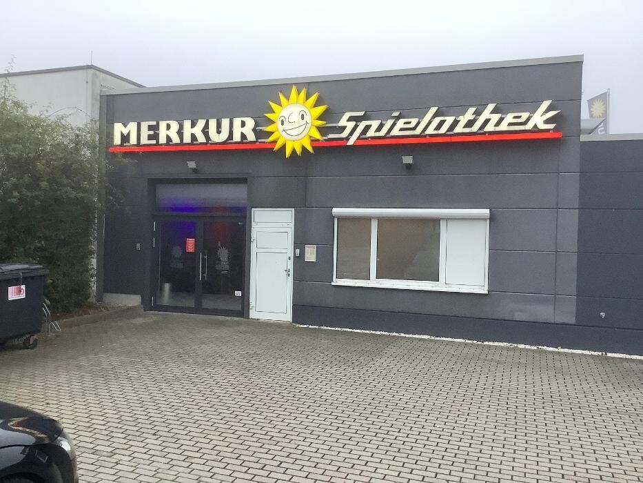 Bilder MERKUR SPIELHALLE Markkleeberg