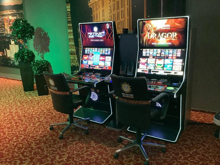 Bilder MERKUR SPIELHALLE Reinhardshagen