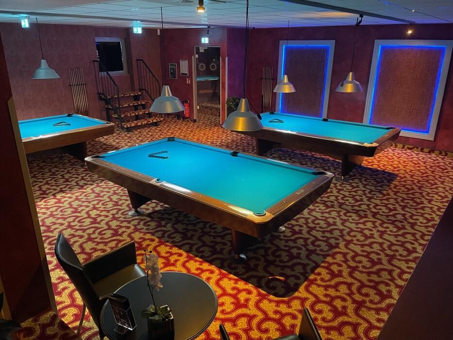 Bilder MERKUR SPIELHALLE Rheydt