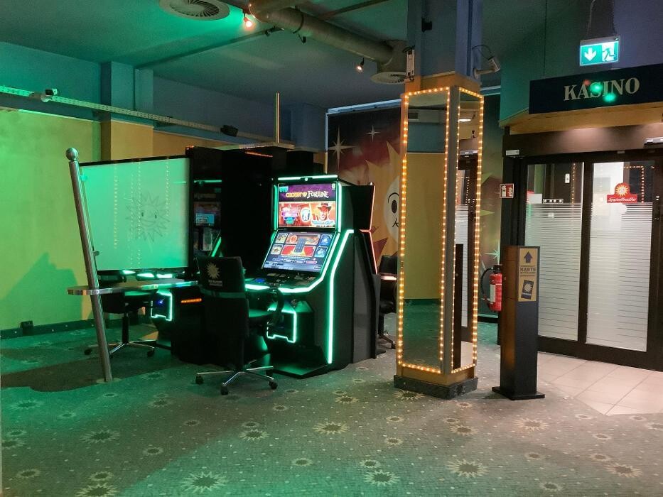 Bilder MERKUR SPIELHALLE Duisburg