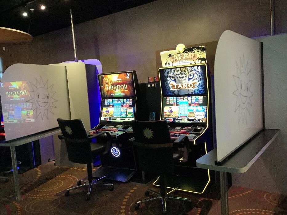 Bilder MERKUR SPIELHALLE Lotte