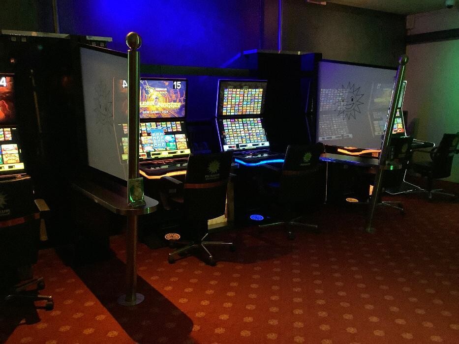 Bilder MERKUR SPIELHALLE Neumünster