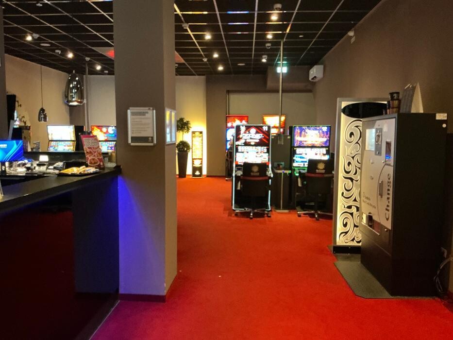 Bilder MERKUR SPIELHALLE Grevenbroich