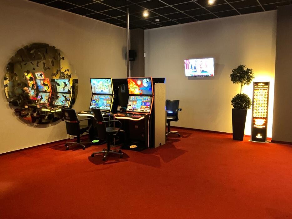 Bilder MERKUR SPIELHALLE Grevenbroich