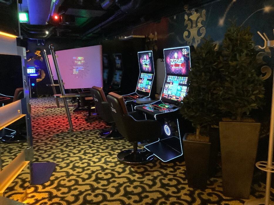 Bilder MERKUR SPIELHALLE Dinslaken