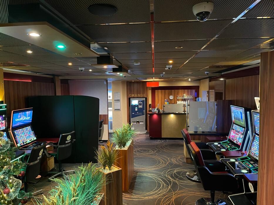 Bilder PLAYLOUNGE SPIELHALLE Brake