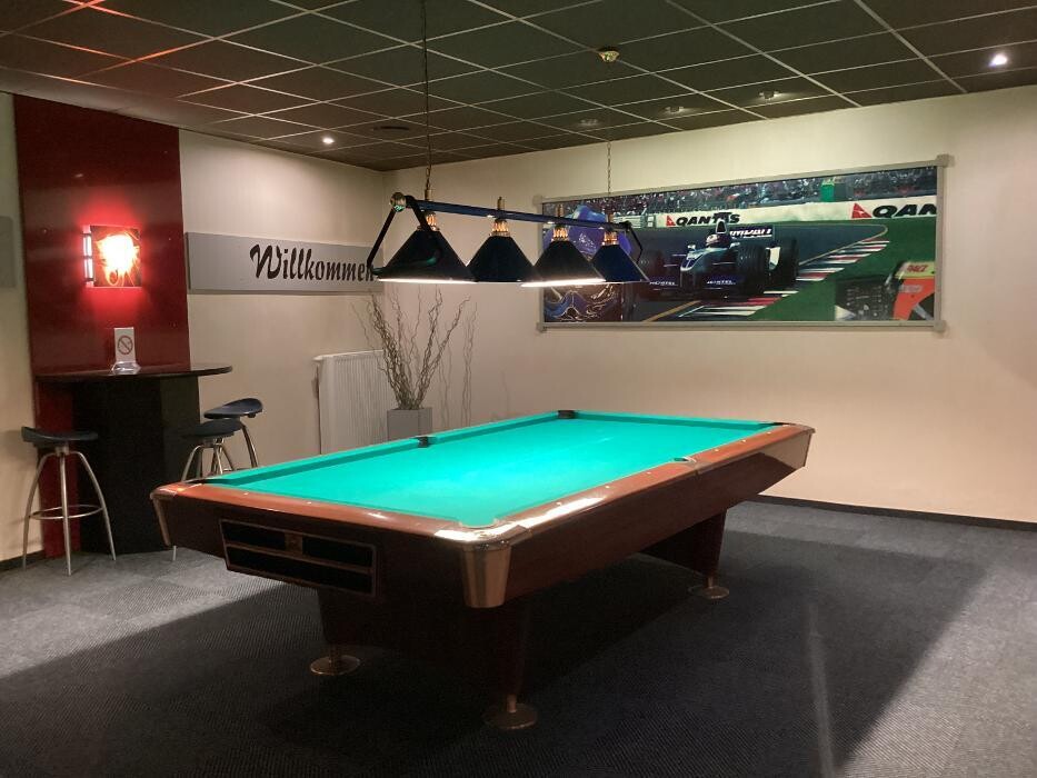 Bilder MERKUR SPIELHALLE Westerstede
