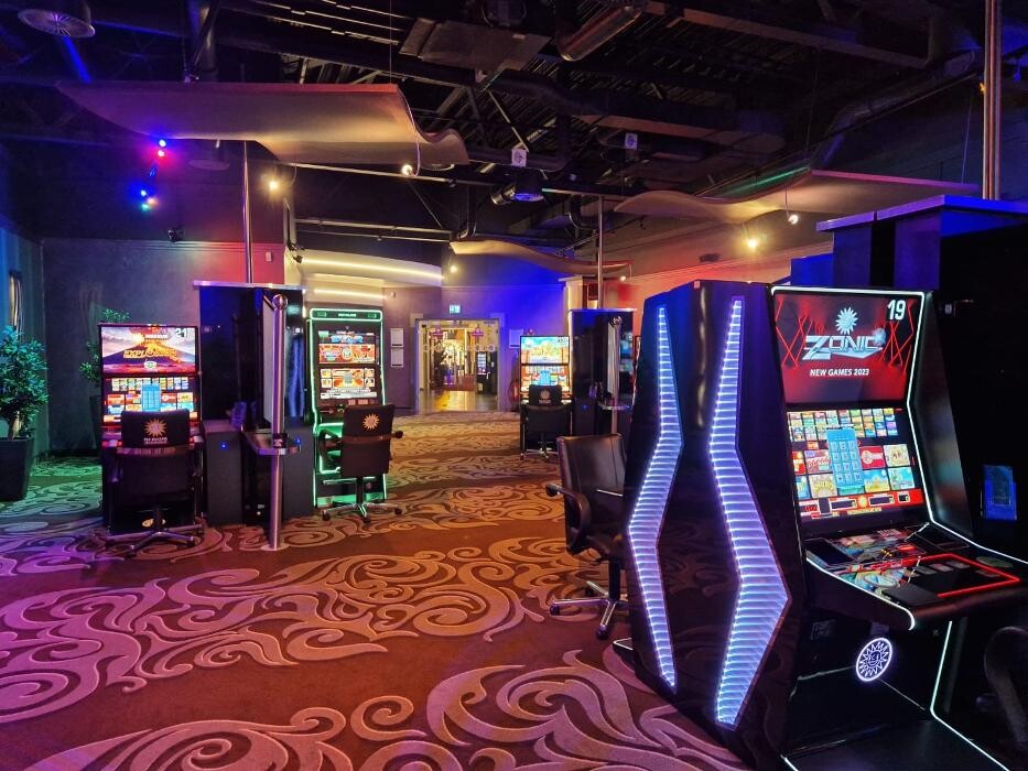 Bilder MERKUR SPIELHALLE Köln