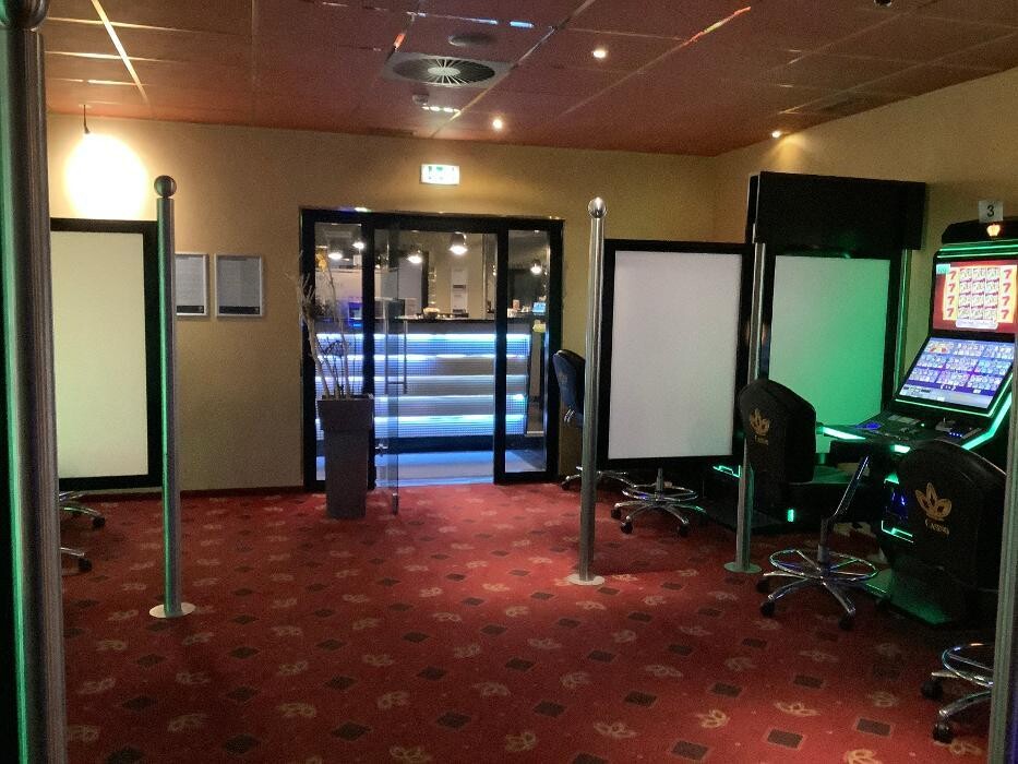 Bilder MERKUR SPIELHALLE München