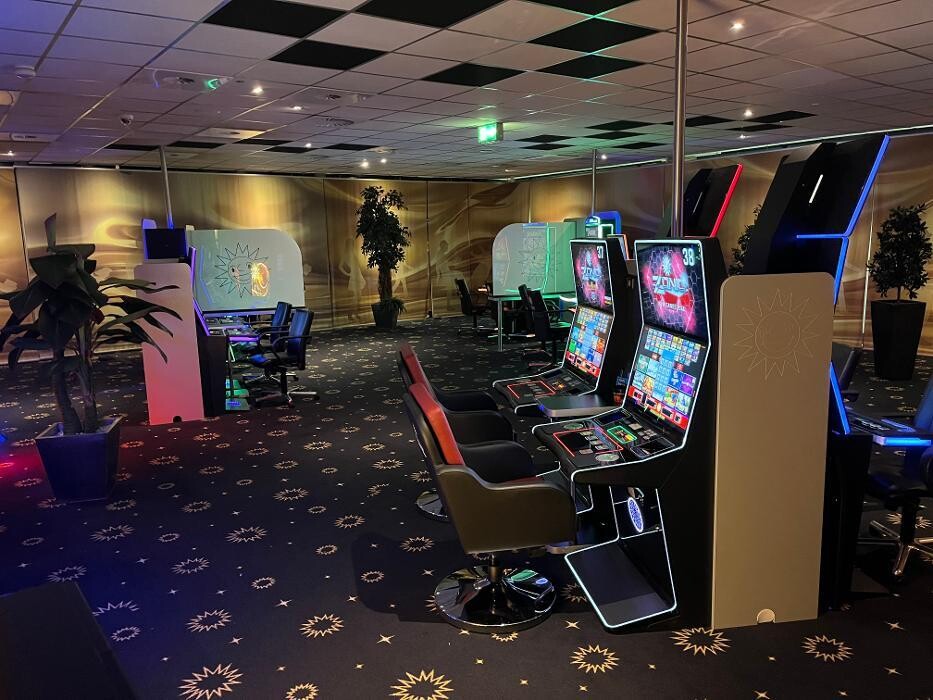 Bilder MERKUR SPIELHALLE Emmerich