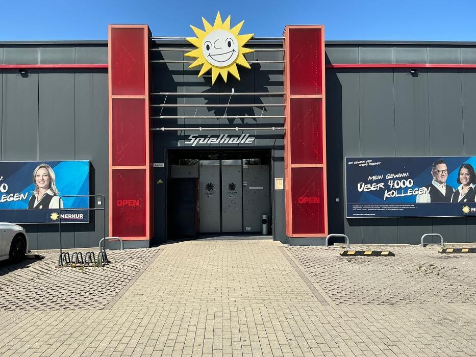 Bilder MERKUR SPIELHALLE Bürstadt