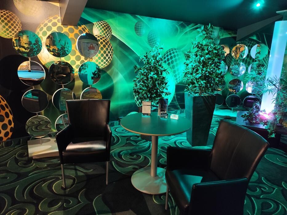 Bilder MERKUR SPIELHALLE Paderborn