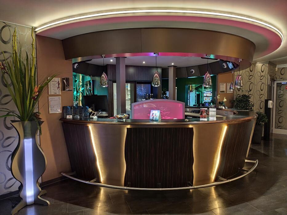 Bilder MERKUR SPIELHALLE Paderborn