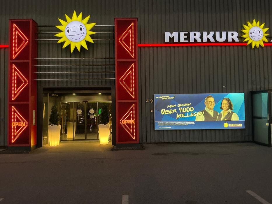 Bilder MERKUR SPIELHALLE Paderborn