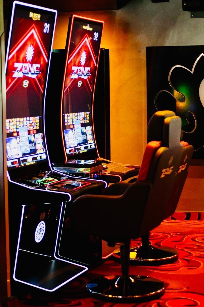 Bilder MERKUR SPIELHALLE Freising