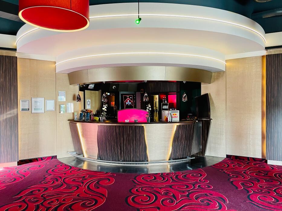 Bilder MERKUR SPIELHALLE Freising