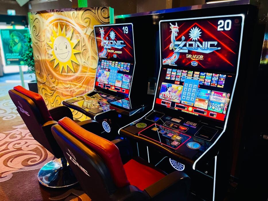 Bilder MERKUR SPIELHALLE Freising