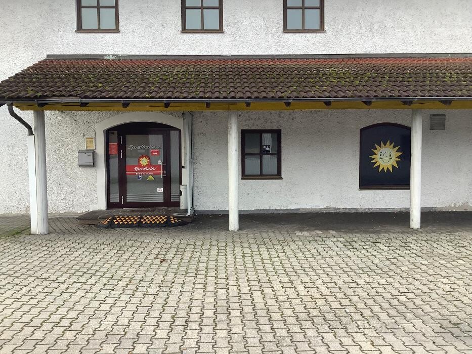 Bilder MERKUR SPIELHALLE Hengersberg