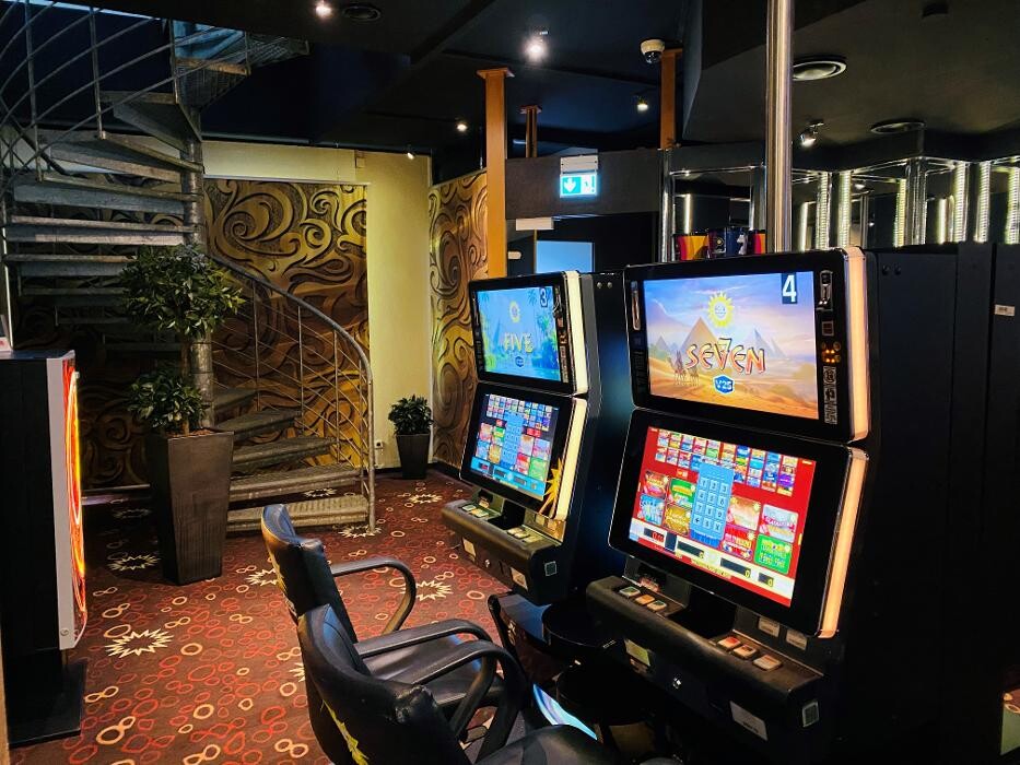 Bilder MERKUR SPIELHALLE Essen