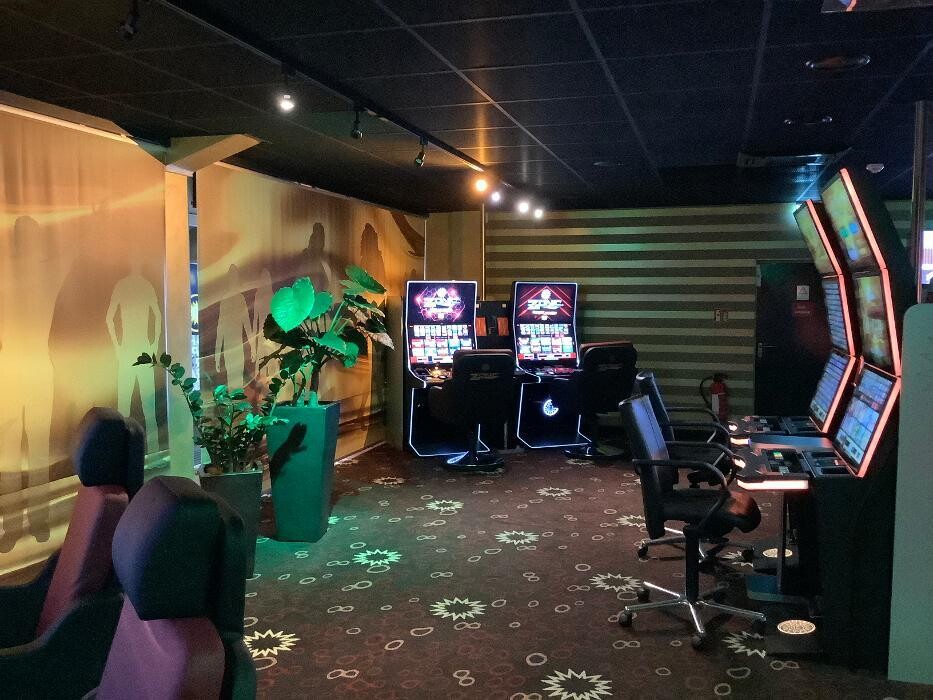 Bilder MERKUR SPIELHALLE Syke