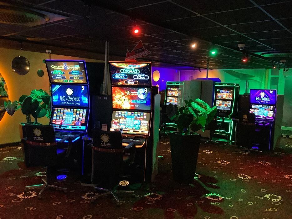 Bilder MERKUR SPIELHALLE Wesseln