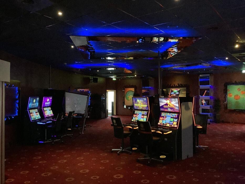 Bilder MERKUR SPIELHALLE Worms