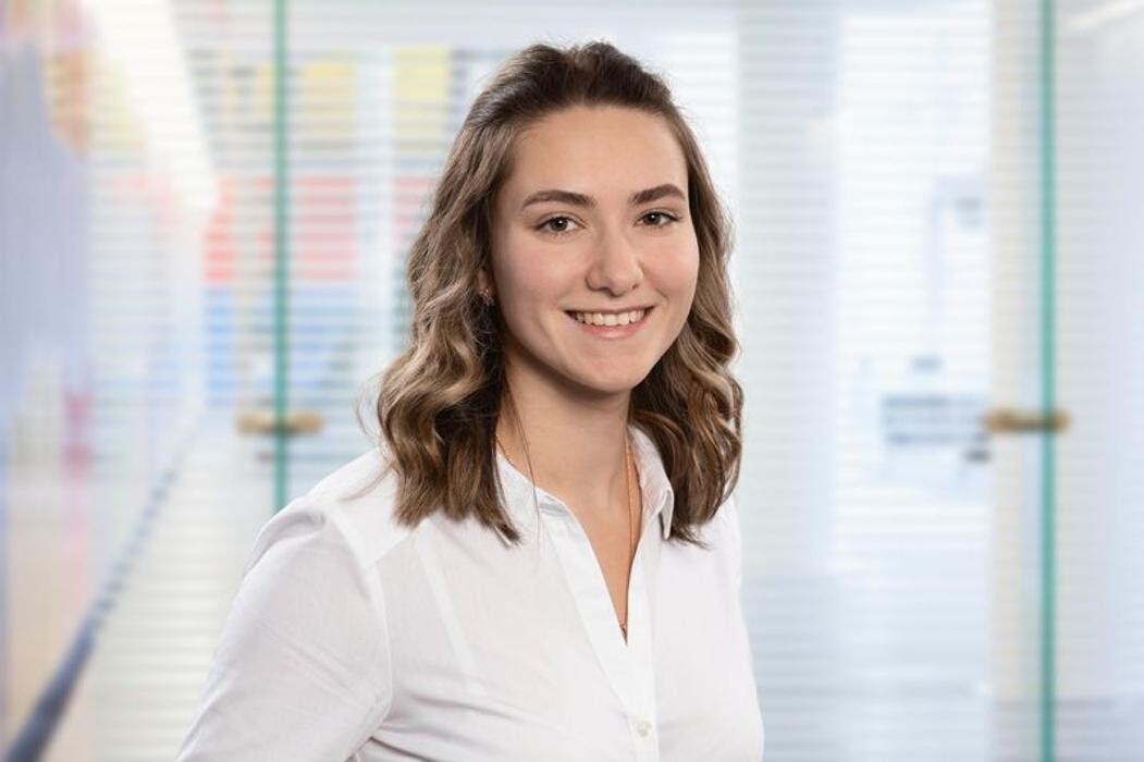 Bilder ERGO Versicherung Irina Novikova