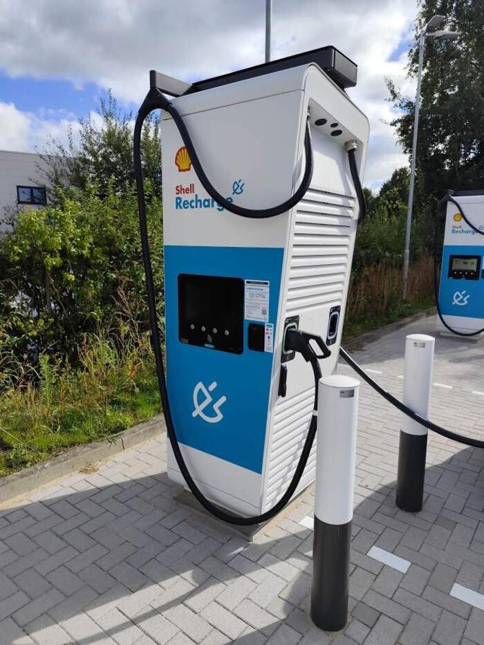 Bilder Shell Recharge Charging Station