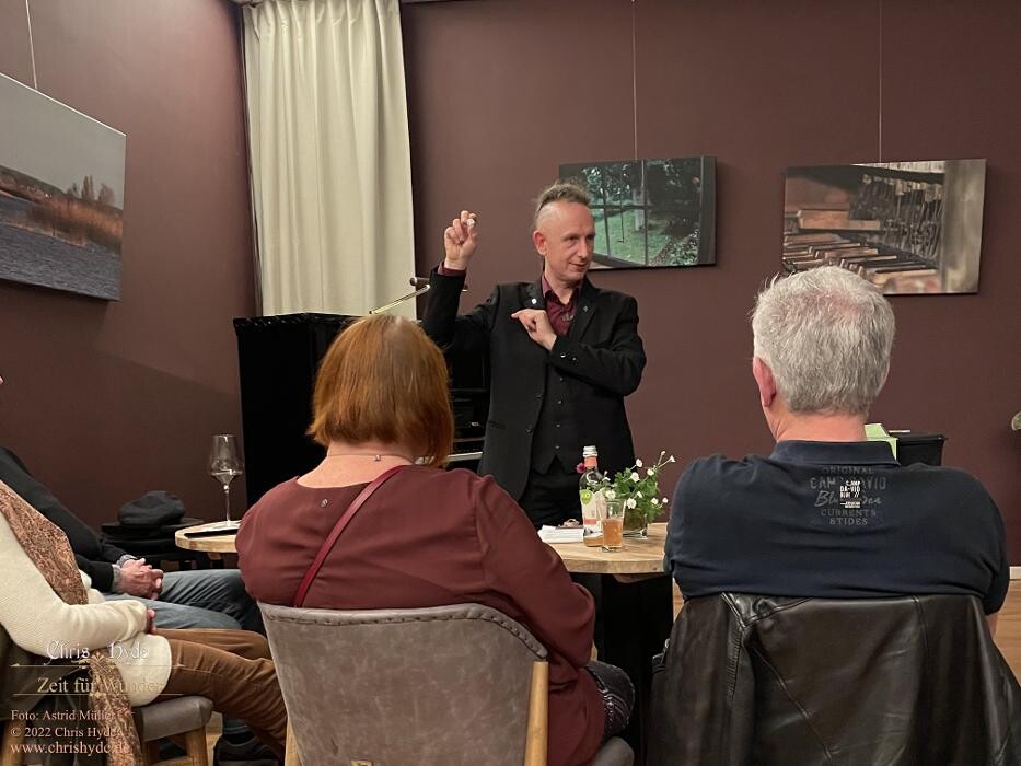 Bilder Magier Chris Hyde