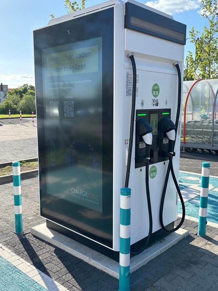 Bilder ChargeOne Ladestation